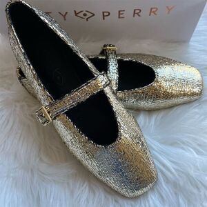 🆕 Katy Perry Women's Gold Mary Jane Evie Flats Square Toe Slip On Shoes Size 5